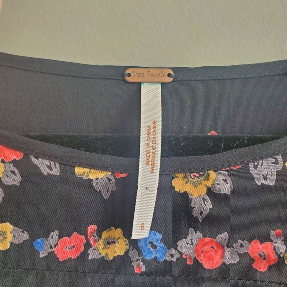 Free People Women's Age of Aquarius Boho Floral Mini Dress in Black Combo Size 6 - Picture 4 of 11